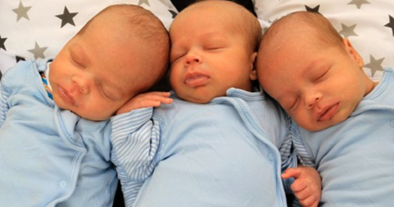 A Mom Gives Birth To Identical Triplets Conceived Naturally My Cute